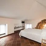Glicini Bed & Breakfast 4*