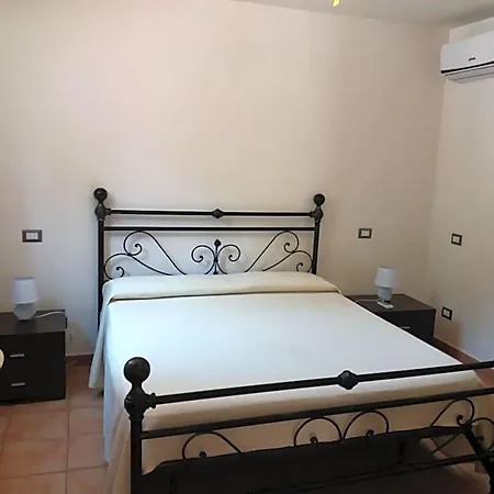 Glicini Bed & Breakfast 4*