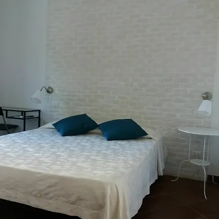 Bed & Breakfast Glicini