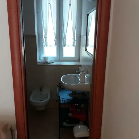 Glicini Bed & Breakfast 2*