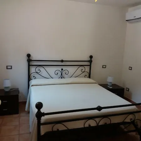 Couette-café Glicini 2*