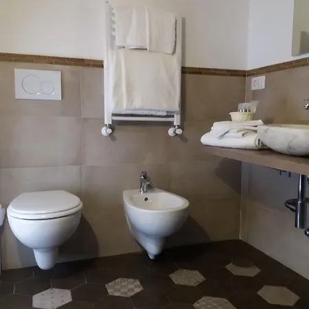 Glicini Bed and breakfast 4*