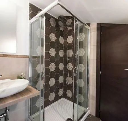 B&B Glicini 4*