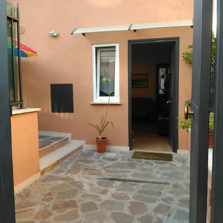 B&B Glicini 4*