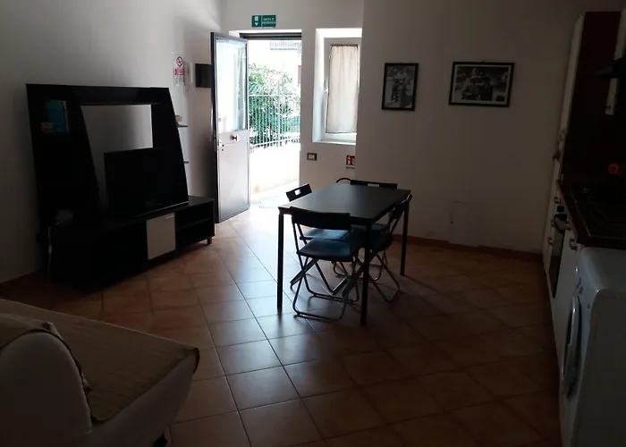 Glicini فندق مبيت وإفطار روما