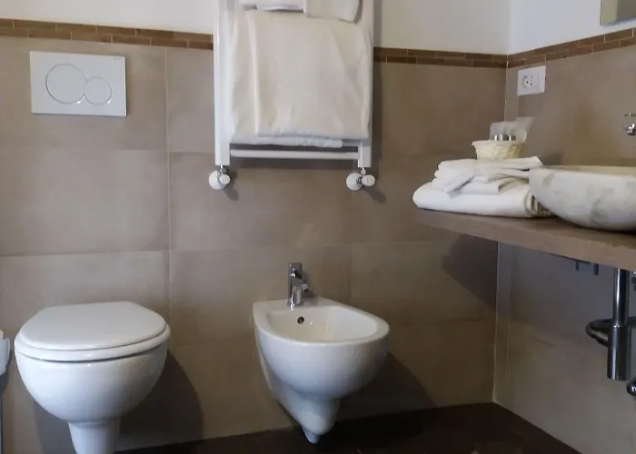 Glicini فندق مبيت وإفطار 4*